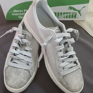 New Puma The  Clyde Gray Sneaker - Brand New